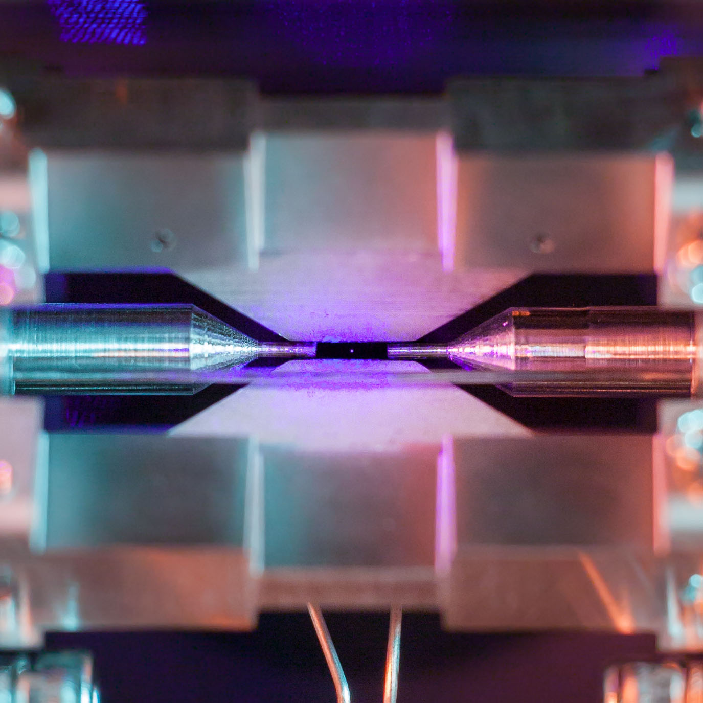 Close-up of single atom in ion trap, by David Nadlinger Close-up of single atom in ion trap, by David Nadlinger