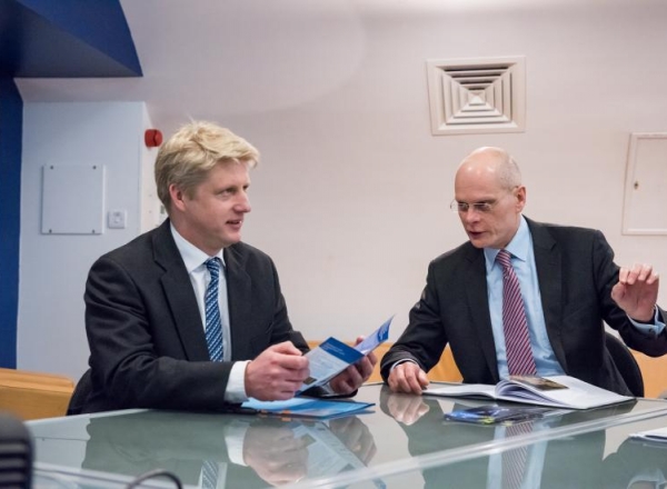 Universities and Science Minister, Jo Johnson, visits NQIT Hub